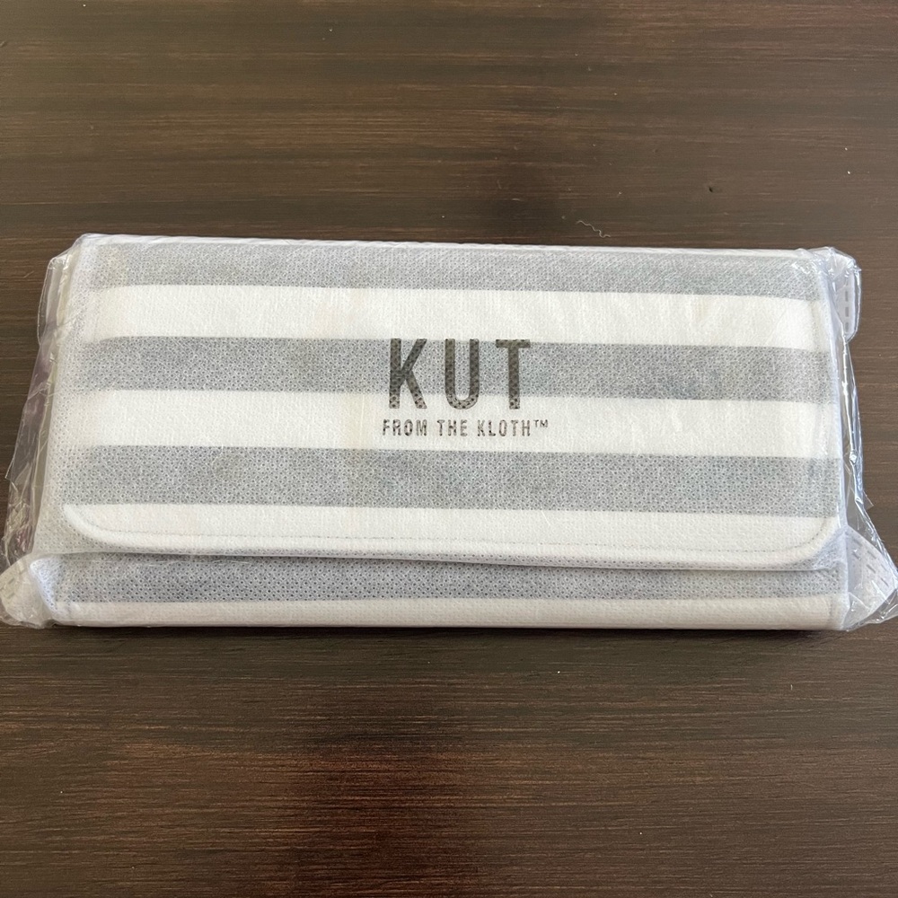 Kut from the Kloth Striped Wallet Clutch - Boack & White
